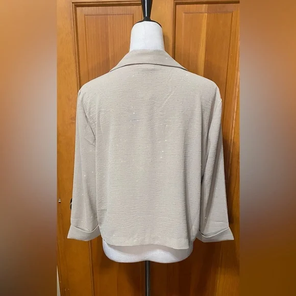 NWT New York Clothing Company Beige Studded Top - Picture 3 of 6